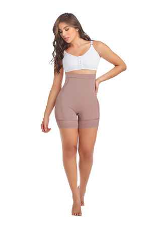 09226 - HIGH WAISTED COMPRESSION SHORTS WITH ULTRA BUTTLIFTER